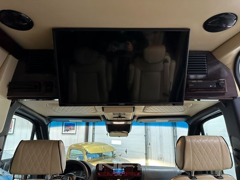 Used 2020 Mercedes-Benz Sprinter 3500 image 38