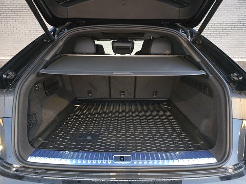 New 2026 Audi SQ8 Prestige image 31