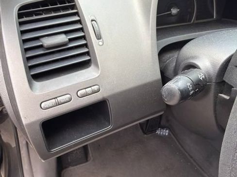 Used 2011 Honda Civic LX image 12