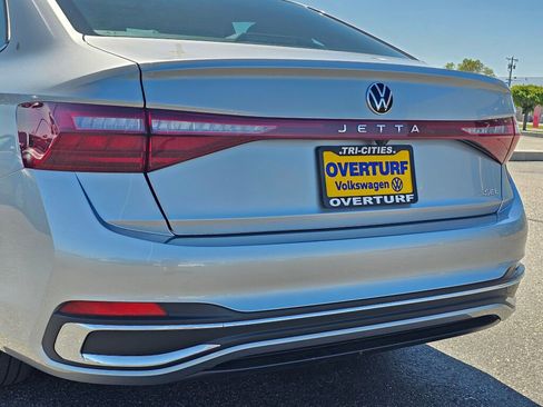New 2026 Volkswagen Jetta SEL FWD image 7