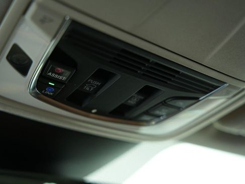 Used 2023 Acura MDX SH-AWD w/ Technology Package image 50