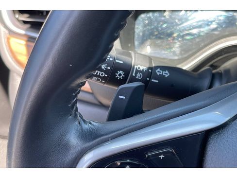 Used 2020 Honda CR-V Touring image 36