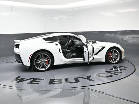 Used 2014 Chevrolet Corvette Stingray Coupe w/ 2LT Preferred Equipment Group RWD image 22