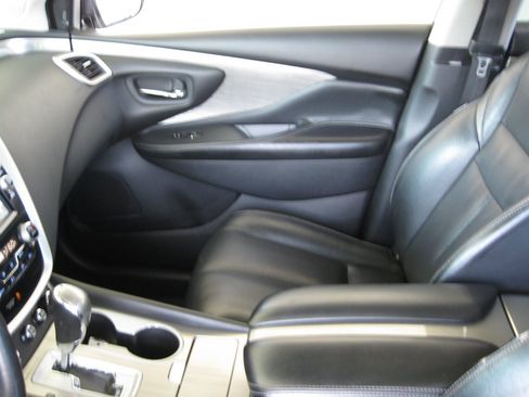 Used 2016 Nissan Murano Platinum w/ Platinum Technology Package FWD image 24