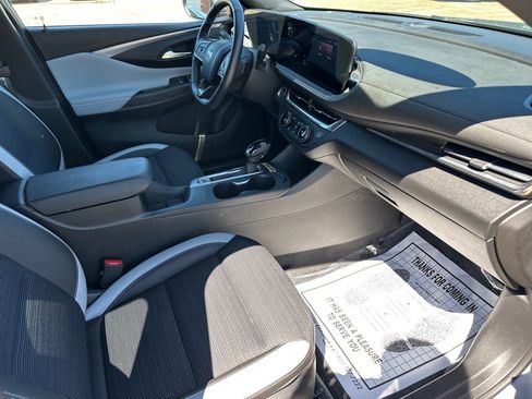 Used 2024 Buick Envista Preferred w/ Convenience I Package image 12