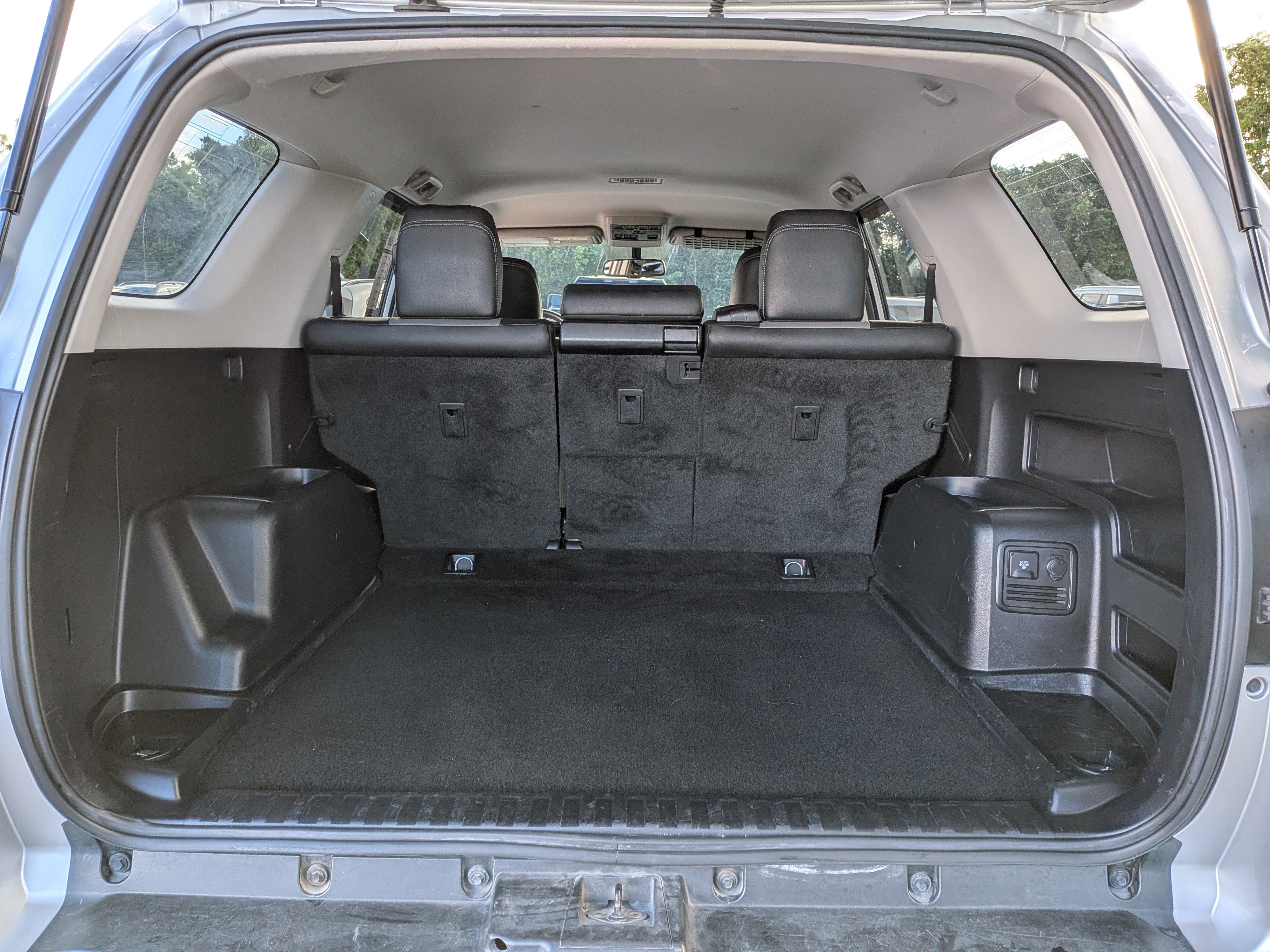 Used 2019 Toyota 4Runner SR5 Premium AWD/4WD image 13