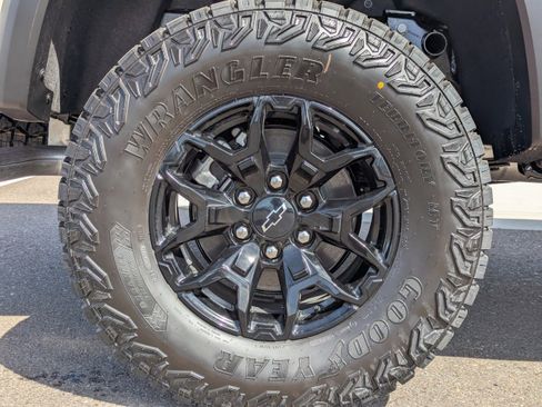 New 2026 Chevrolet Colorado ZR2 w/ Midnight Edition AWD/4WD image 49