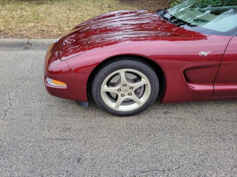 Used 2003 Chevrolet Corvette Coupe w/ Preferred Equipment Group image 9