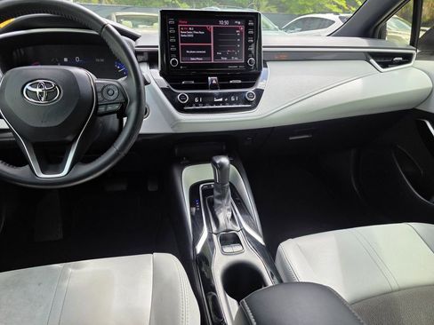 Used 2022 Toyota Corolla XSE FWD image 13