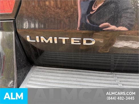 Used 2021 Ford Expedition Limited image 7