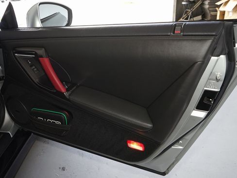 Used 2012 Nissan GT-R Black Edition image 26