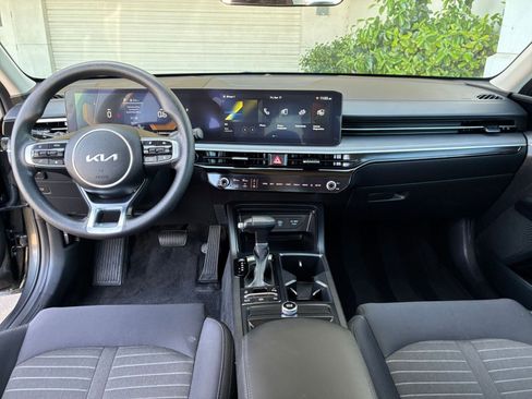 Used 2025 Kia K5 LXS FWD image 33