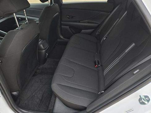 Certified 2025 Hyundai Elantra Sport FWD image 21