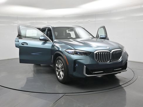 Used 2024 BMW X5 sDrive40i w/ Premium Package RWD image 32