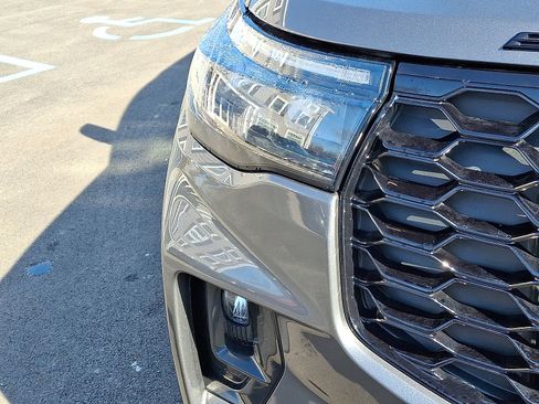 Certified 2025 Ford Explorer ST w/ Sun And Sound Package image 10