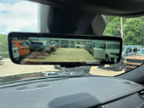 New 2026 Jeep Grand Cherokee Limited AWD/4WD image 15