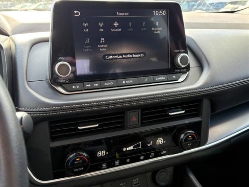 Certified 2023 Nissan Rogue SV image 13