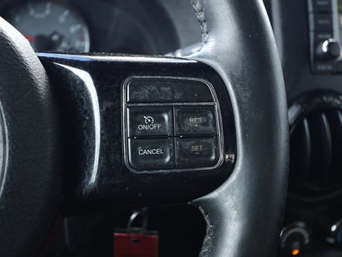 Used 2017 Jeep Wrangler Unlimited Sahara AWD/4WD image 14