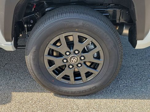 New 2026 Toyota 4Runner SR5 RWD image 5