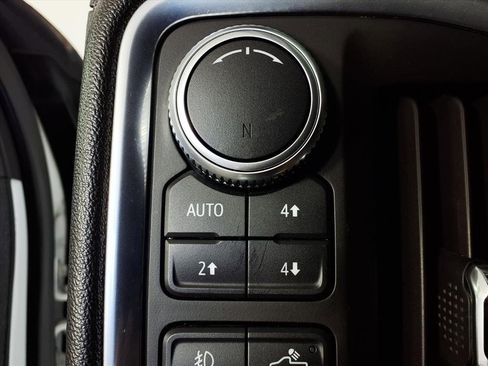 Used 2019 GMC Sierra 1500 AT4 w/ AT4 Premium Package image 7