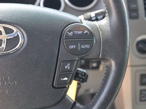Used 2012 Toyota Sequoia Platinum AWD/4WD image 22