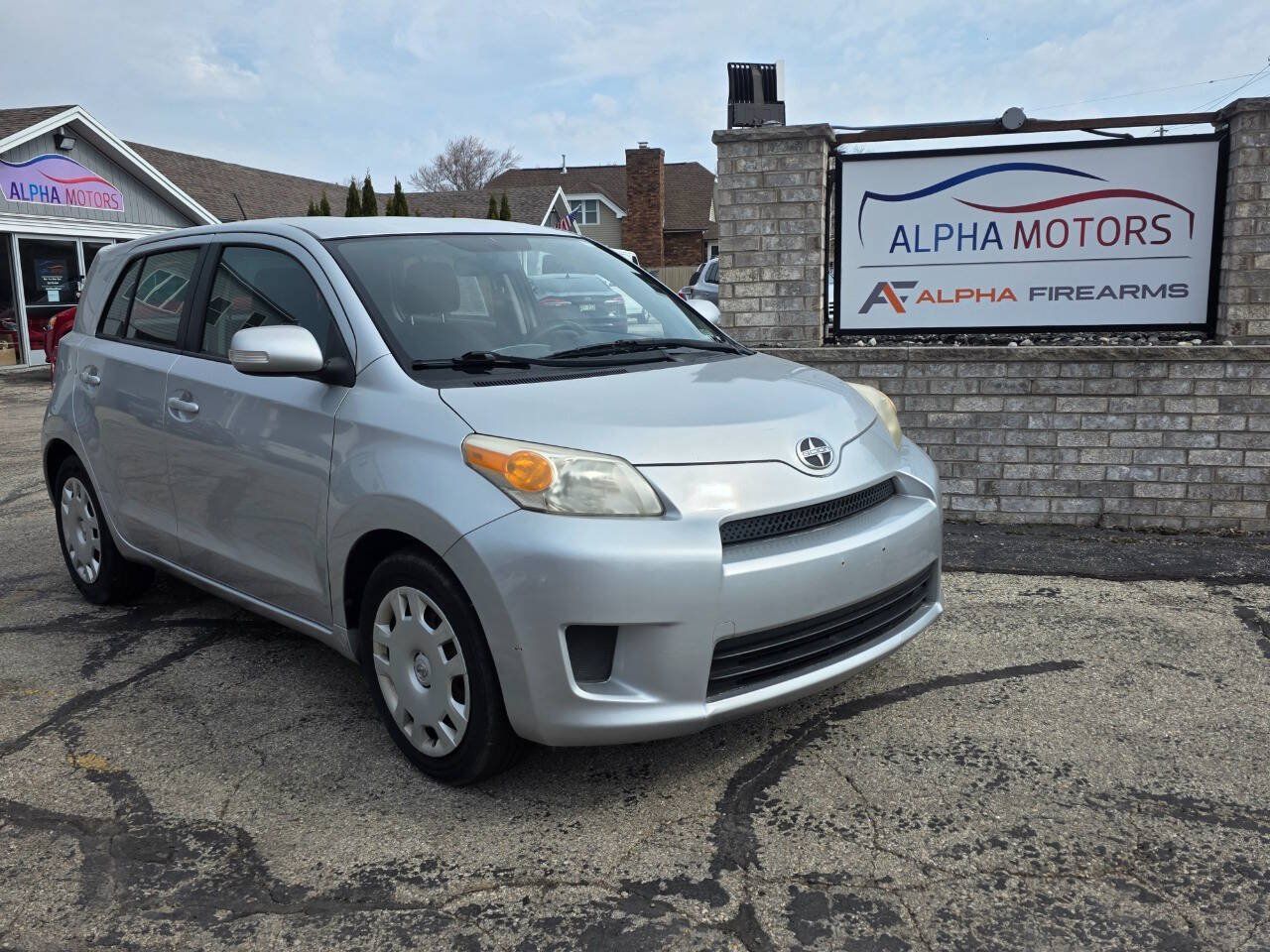 Used 2009 Scion xD FWD image 1