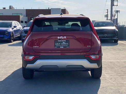 New 2026 Kia Niro EX FWD image 5