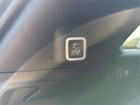 New 2025 Jeep Grand Cherokee Limited image 19