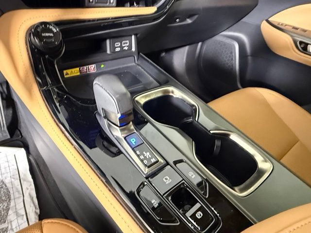 Used 2022 Lexus NX 250 FWD image 19