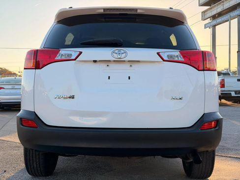 Used 2015 Toyota RAV4 XLE image 4