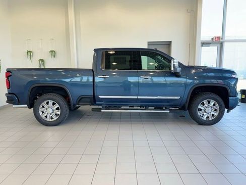 New 2026 Chevrolet Silverado 3500 High Country w/ High Country Premium Package AWD/4WD image 35