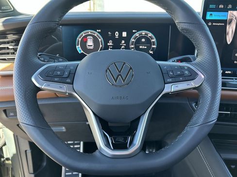 New 2026 Volkswagen Tiguan SEL R-Line AWD/4WD image 19