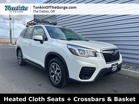 Used 2020 Subaru Forester Premium image 1