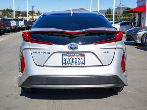 Used 2021 Toyota Prius Prime XLE w/ Carpet Mat Package (TMS) image 8