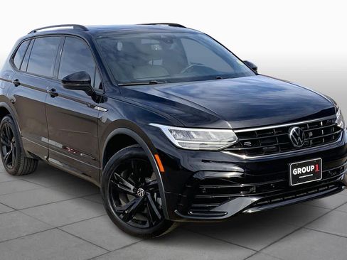 Used 2024 Volkswagen Tiguan SE R-Line image 2