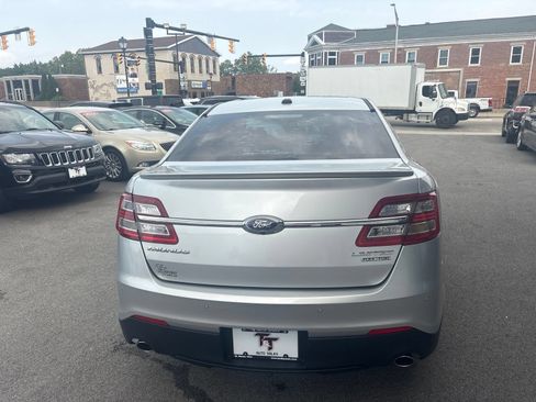 Used 2015 Ford Taurus Limited FWD image 4