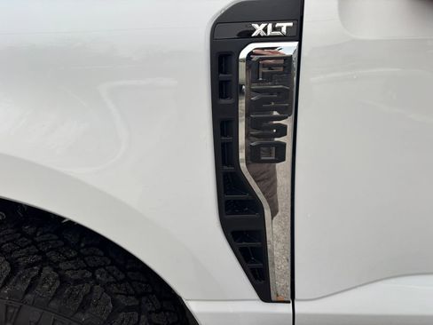 New 2026 Ford F250 XLT w/ XLT Premium Package image 9