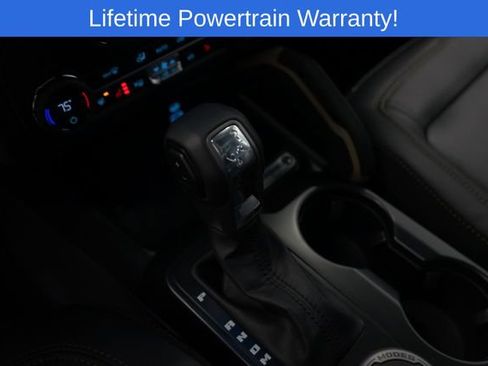 New 2025 Ford Bronco Badlands image 25