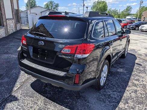 Used 2012 Subaru Outback 2.5i Limited w/ Moonroof Pkg AWD/4WD image 3