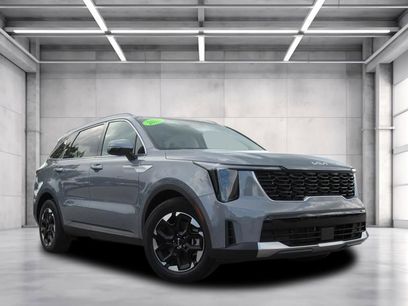 Used 2025 Kia Sorento S w/ Panoramic Sunroof Package