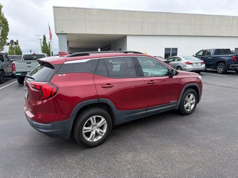 Used 2018 GMC Terrain SLE w/ Driver Convenience Package AWD/4WD image 6