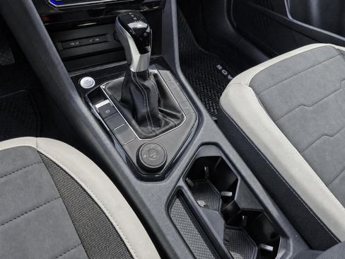 New 2026 Volkswagen Taos SE AWD/4WD image 33