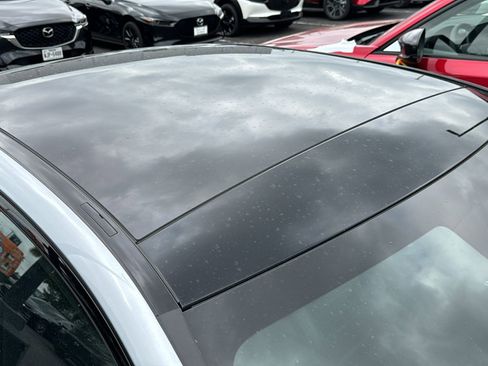 Used 2022 Mercedes-Benz C 300 4MATIC Sedan image 3