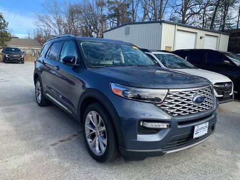 Used 2021 Ford Explorer Platinum w/ Equipment Group 601A image 4