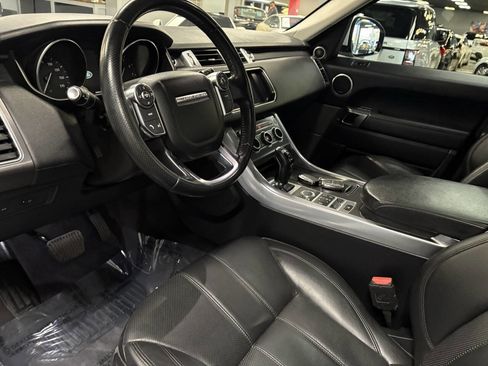 Used 2016 Land Rover Range Rover Sport SE image 45