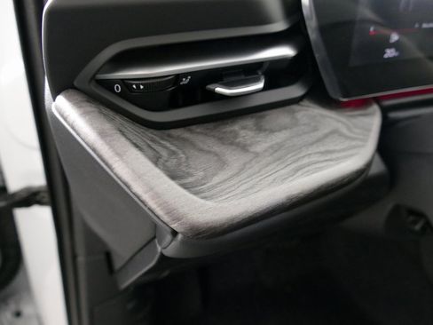 New 2025 Audi Q5 2.0T Premium Plus image 15