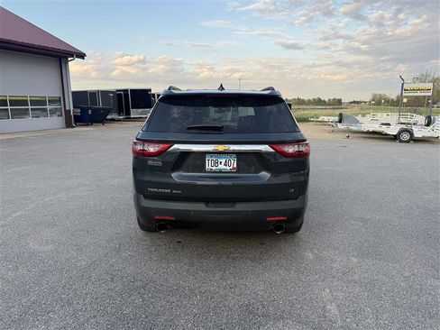 Used 2019 Chevrolet Traverse LT w/ LPO, Floor Liner Package AWD/4WD image 4