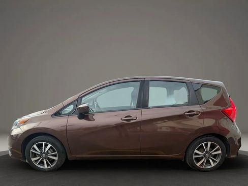 Used 2017 Nissan Versa Note SL Hatchback 4D image 8