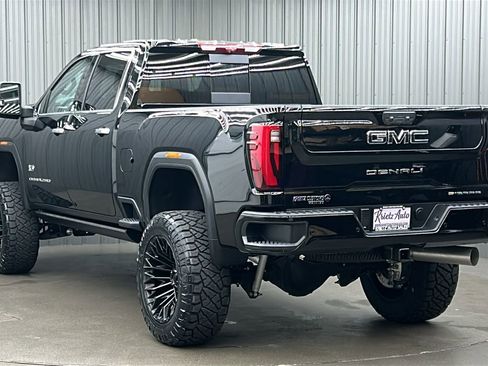 Used 2026 GMC Sierra 2500 Denali Ultimate w/ Max Trailering Package image 3