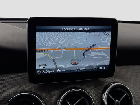 Used 2019 Mercedes-Benz GLA 250 image 17